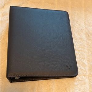 Franklin Covey CL Basics Vinyl Open Burgundy 1.5”